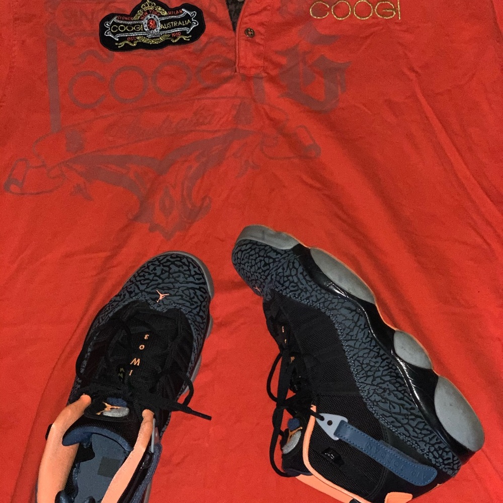 Shirt and sneakers